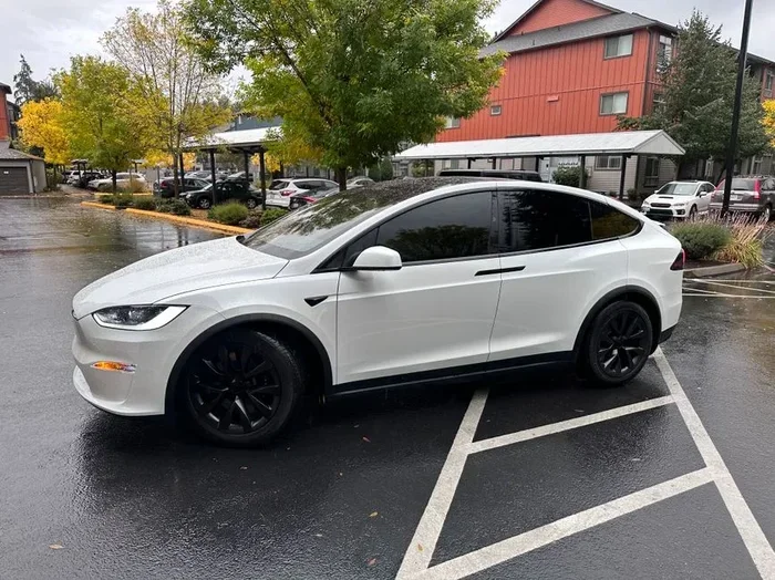 What Are Tinit Percentages For Spectre Car Windows